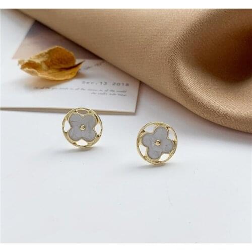 12pcs/lot Korean Temperament Simple Small Fragrance Round Petal Earrings Sweet Girl Earrings