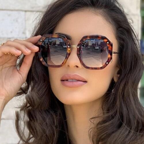 QPeClou 2020 New Fashion Vintage Polygon Sunglasses Women Brand Desigenr Hexagon Sun Glasses Female Big Frame Shades Oculos