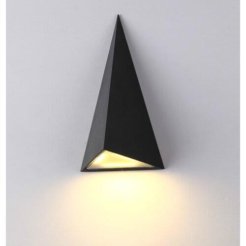 The new modern led wall lamp, outdoor waterproof outdoor wall lamp triangle courtyard light corridor balcony wall light