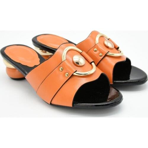 New Fashion Simple Party Prom Summer Sandal Rhinestone Slippers Sexy Peep Toe Shoes Women Mid Heels Sandals Concise Solid