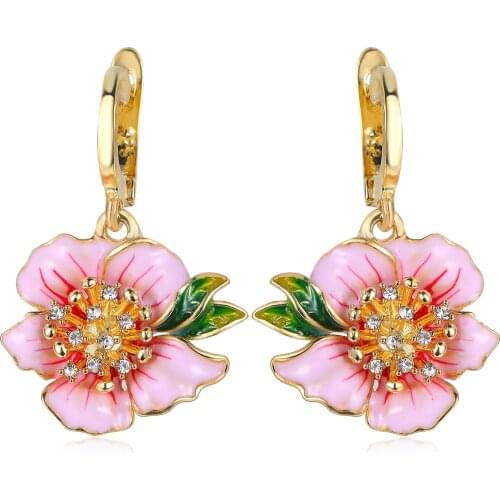 CHARLINLIOL Cute Pink Enamel Luxury Yellow Gold Color Flower Leaf Dangler Drop Earrings Trendy Elegant Party Jewelry Gift