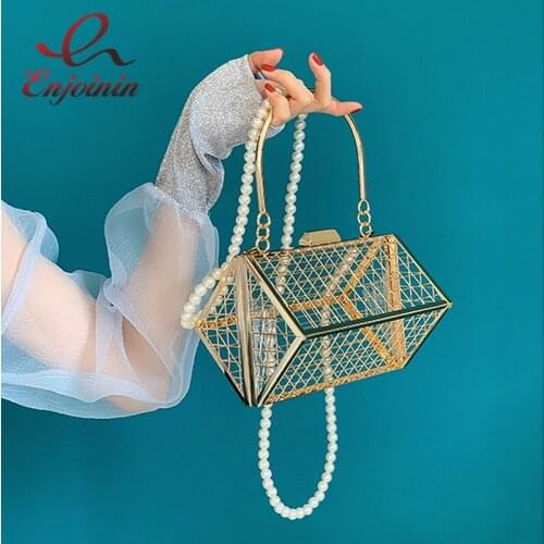 Metal Hollow Out Evening Bag Clutch Bag for Women Fashion Purses and Handbags Chic Shoulder Bag Party Bag with Pearls Chain