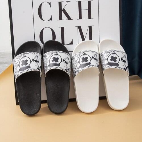 Plus Size White Printed Outdoor Slippers Unisex Couple Flip Flop Beach Comfortable Flats Anti-slip Shower Bathing Shoes TX319