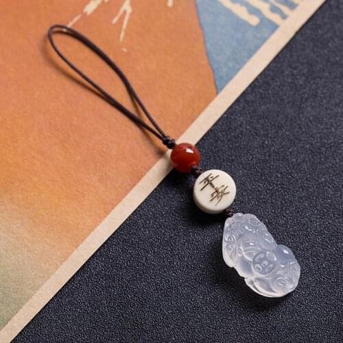 Classic Natural Stone Chalcedony Pixiu Pendants Charms Car Keychain Brave Troops Chinese Fengshui Beast Bring Lucky and Wealth