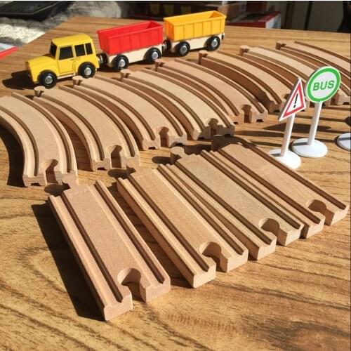 21pcs of entry-level wooden scene rail car track set magnetic small train circular track toys compatible with brand rail cars