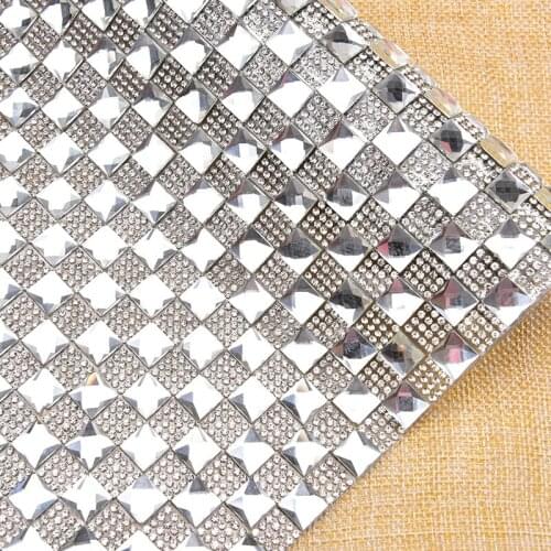 24*40cm /Roll Rhinestone Trim 8mm Square Stone With 2.5mm Clear Crystal Rinestones Hot Fix Mesh Wedding Decoration DIY Applique