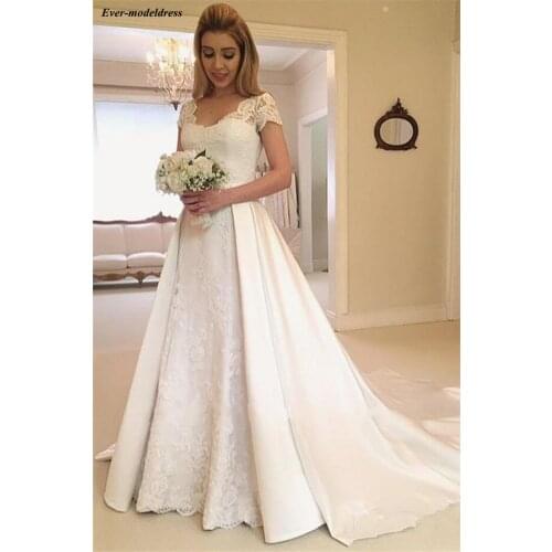 Lace Wedding Dresses Short Sleeves Detachable Train Button Satin Bridal Gowns Vestidos De Noiva 2020
