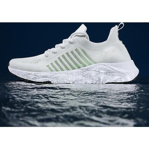 Large Size Mens Shoes Summer Hollow Sports Shoes Mesh Breathable Lightweight Mens Leisure Travel Shoes Student Running Shoes