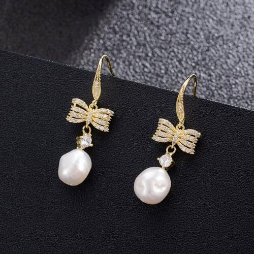Dorado Abnormity Pearl Pendant Earrings For Women Elegant Big Crystals Punk Bowknot Personality Pendientes Brithday Party Gift