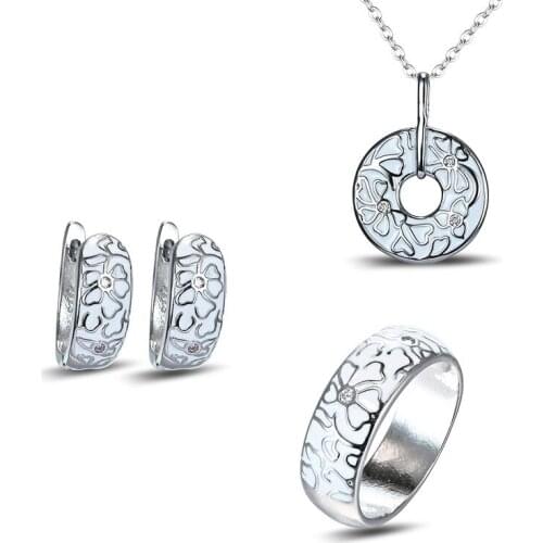 Sell tong rong new white fangci paint earrings with Europe and the United States flower ring glue pendant necklace set