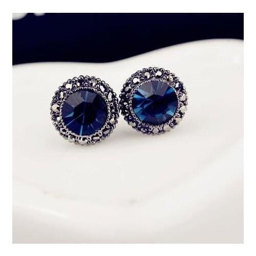 Hot Sale New Full Rhinestone Round Stud Earrings Fashion Fine Metal Geometry Crystal Gem mini Short Earrings For Women Wholesale