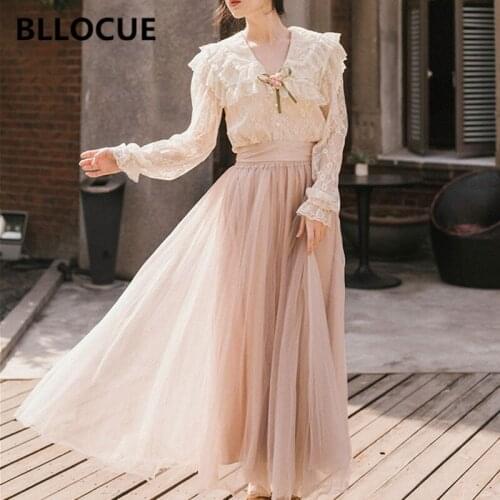 BLLOCUE 2019 New Women V-Neck Lace Bow Flower Long-Sleeved Shirt + High Waist Mesh Fairy Skirt Fashion Gentle 2 Piece Set