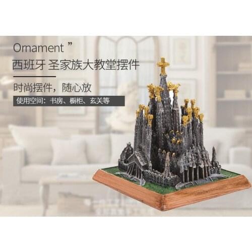 Spain Castle Of Segovia Creative Resin Crafts World Famous Landmark Model Tourism Souvenir Gifts Collection Home Decortion