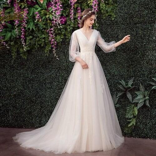 Gorgeous Ivory Bohemian Wedding Dresses 2021 Lace Applique V Neck A-Line Long Sleeves Sweep Train Bridal Gowns Plus Sizes