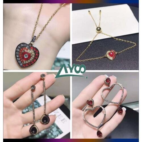 Fashion Jewelry SWA New Black Baroque Set Exquisite Red Heart-shaped Dangle Necklace Bracelet Earring Set Romantic Jewelry Gift