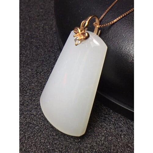 Natural and Tian Yu Bing Qing Yu Jie Lotus Pendant Pendant necklace sweater chain
