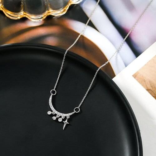 Korean Rhinestone Star Moon Choker Necklace Women Girls 2020 Fashion Simple Delicate Pendants Necklaces Jewelry All Match