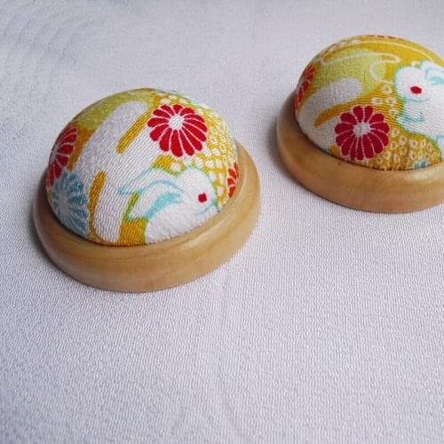 Free shipping 2pcs/lot Needle Pin Cushion handmade DIY Handcraft Tool for sewing needlework Wooden base cross stitch KJ23