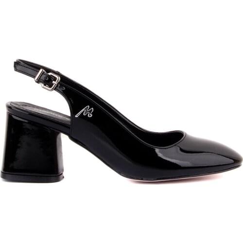 Sail Lakers Pumps