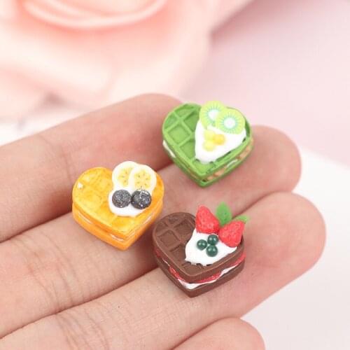 1/12 Dollhouse Miniature Chocolate Matcha cheese dessert heart-shaped Waffle Kitchen Food Accessories For Doll House Decor Toys