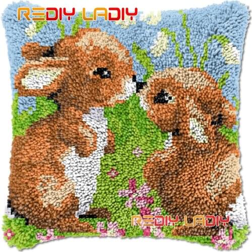 Latch Hook Cushion Two Rabbits DIY Needlepoint Kits Chunky Acrylic Yarn Arts Crocheting Lofty Pillow Case Hobby & Crafts