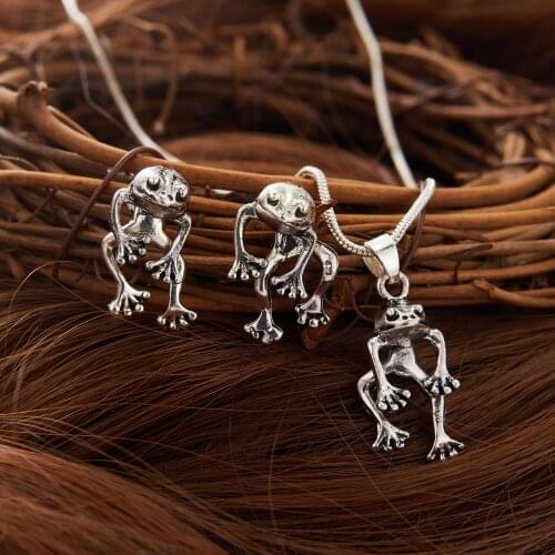 Creative Animal Vintage Vivid Frog Pendant Necklace Unique Classic Gothic Cute Frog Choker Female Korean Clavicle Chain Jewelry