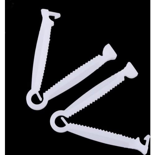 Free Shipping 10pcs Disposable Umbilical Cord Clamps Whelping Kits Welping Box Puppy Kittens Pig Farm Equipment