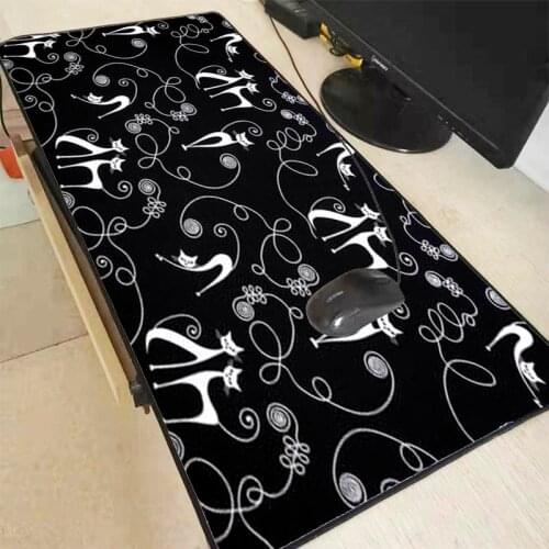XGZ White Cat Black Flower Background Large Gaming Mouse Pad Gamer Lock Edge Keyboard Mouse Mat Gaming Desk Mousepad for CS GO