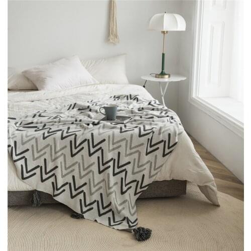 Simple Fashion Knitted Blanket Soft Cotton Office Nap Throw Home Decorative Bedside Bedsread Air Conditional Summer Blankets