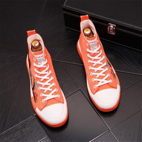 Luxury Brand Lightweight Breathable Men Casual Shoes Flat Lace-up Tenis Masculino Men Sneakers White Business Travel Shoes S151