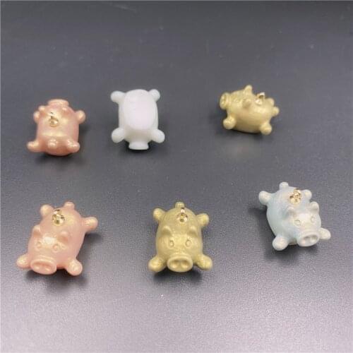 Wholesale 50pcs/lot color print cartoon pig shape resin beads charms diy jewelry earring/garment pendant accessory