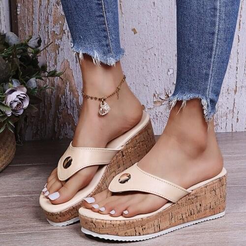 New Flat Wedges Sandals Slippers Female Casual Platform Flip Flops Fashion Comfortable Outdoor Beach Slides Women 2021 Summer