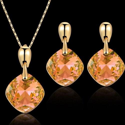 Crystal necklace earrings set alloy jewelry set inlaid glass jewelry two-piece wedding accessories gift