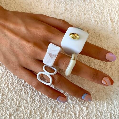 SHIXIN Vintage 4 Pcs White Acrylic Ring for Women Holiday Style White Hollow Open Ring Set Korean Fashion Jewelry Accessory 2021