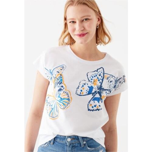 Womens White Butterfly Printed T-Shirt Casual Wear Summer Fashion Casual Sports Style Teenager Wear New Year Fashion Products