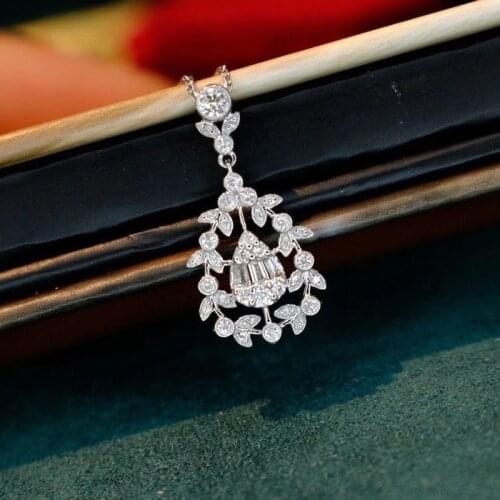Charm Female Water Drop Pendant Necklace Cute Silver Color Chain Necklaces For Women Dainty White Crystal Stone Wedding Necklace