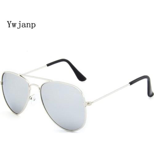 Ywjanp New Kids Sunglasses for Girls Boys Children Glasses Classic Fashion alloy Baby Eyewear Beach Outdoor Sport Goggle Oculos