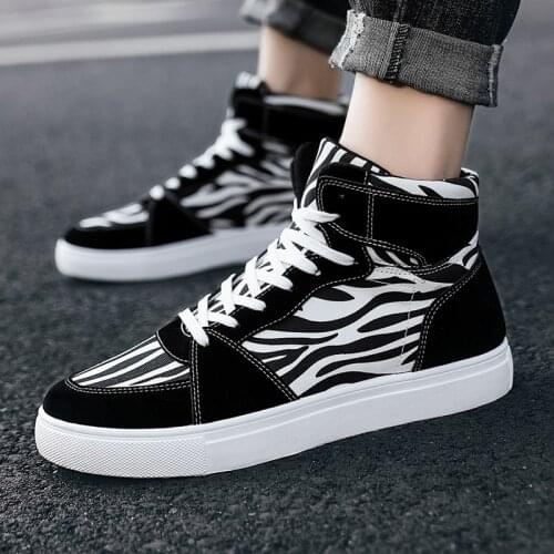 Zabra Print Canvas Shoes Men Autumn Flat Casual Skateboard Shoes Men Black White High Top Men Canvas Sneakers zapatos de lona