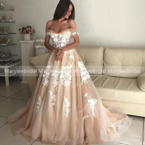 2021 Champagne Wedding Dress With White Floral Applique Off Shoulder Tulle Bridal Gowns Lace Up Back Bride Dress Robe de Mariage