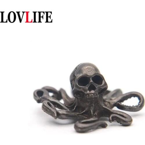 Creative Metal Brass Gothic Skull Octopus Figurines Keychains Pendants Jewelry Punk Man DIY Car Key Chains Hangings Accessories