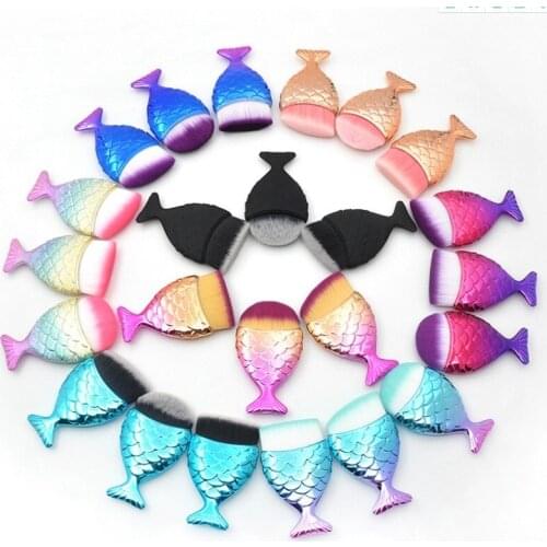 Hot Sell Makeup Brushes Mermaid Brush Portable Flat Brush Fishtail Bottom Powder Blusher Brushes Curved Makeup Tools YH1971