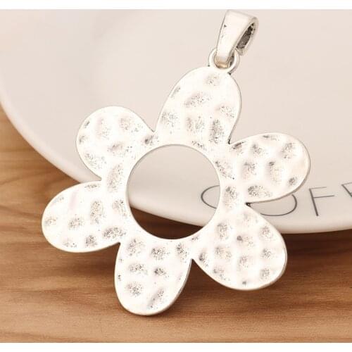 2 Pieces Large Tibetan Silver Hammered Flower Charms Pendants for Necklace Jewellery Making 80x61mm