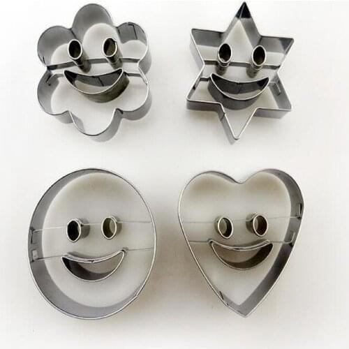 4 Pcs/set Cookie Biscuit Fondant Sugar Biscuit Cutters Craft Mold Smiley Face In Heart / Star / Round / Plum Blossom Mould