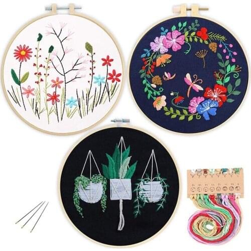 BMBY-3 Pack Embroidery Starter Kit Embroidery Cloth with Pattern Embroidery Hoop Color Threads Tools Kit for DIY Decoration