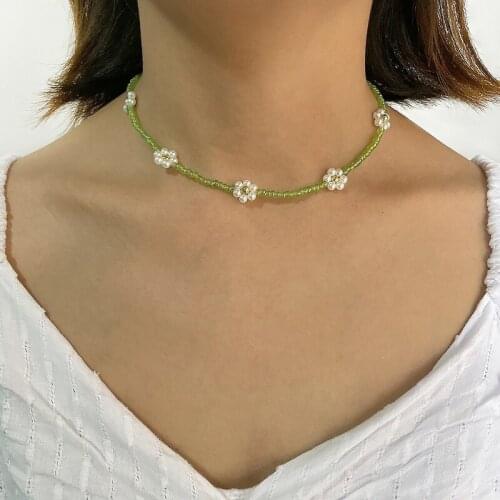 U-Magical Handmade Sweet Multicolor Seed Bead Daisy Chokers Necklace for Women Multiple Cute Acrylic Flower Necklace Jewelry