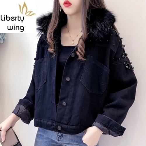 High Street Women Fashion Fur Collar Denim Jacket Short Beads Loose Fit Jeans Coat Female Outerwear Winter Fleece Lining Jackets
