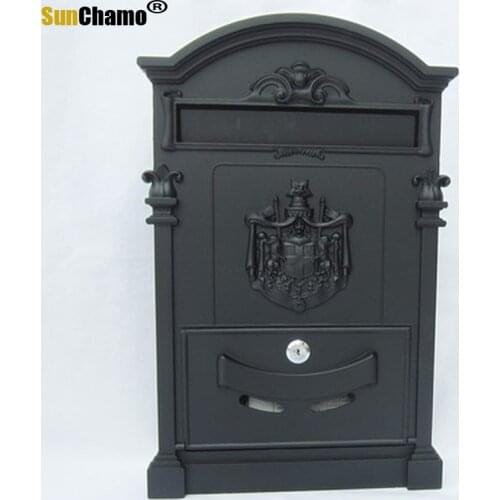 Vintage Metal Mailbox with Lock Garden Ornament Letterbox Wall-mounted Lockable Post Box Inbox Modern Postal Locking Mailing