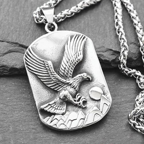 New Retro Domineering Embossed Eagle Pendant Mens Necklace Hipster Personality Hip-hop Style Sweater Chain