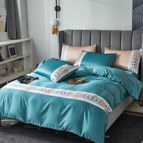 Winter Thick Velvet Bedding Bed Skirt Pillowcase 3pcs/set Lace Bedclothes Mattress cover Warm Bedspread Bed Sheet Home Textile