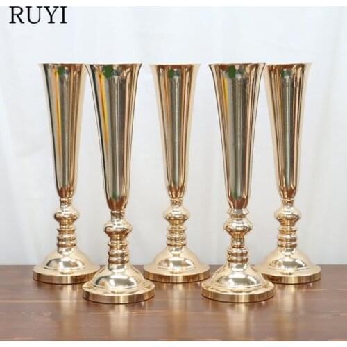 MeeTluck Decorative Wedding Candlesticks